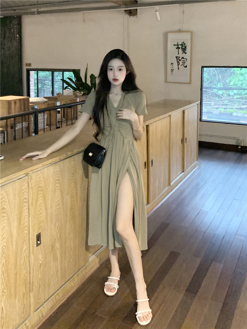 Actual shot~~French design V-neck hem slit short-sleeved dress with slim waist and long skirt