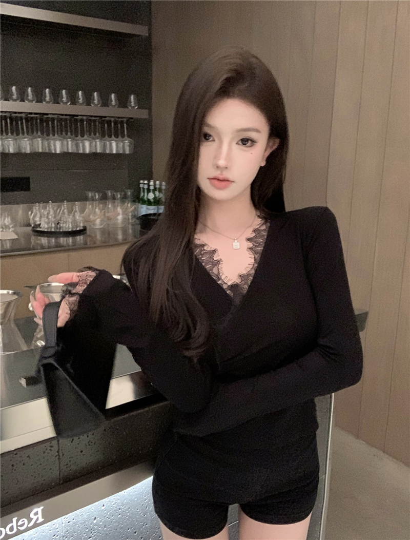 實拍復古性感V領蕾絲拼接打底衫修身顯瘦內搭長袖上衣T恤女