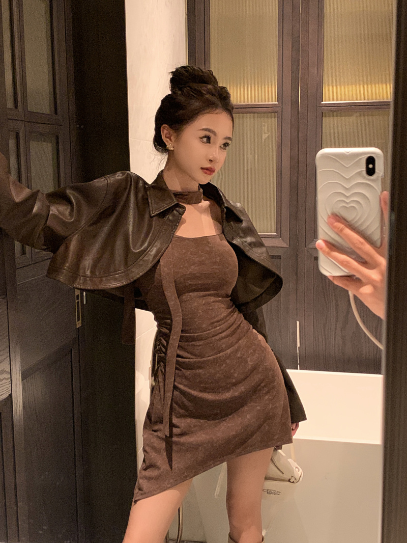 實拍 美拉德穿搭兩件套女新款小性感抹胸裙+短款皮衣外套