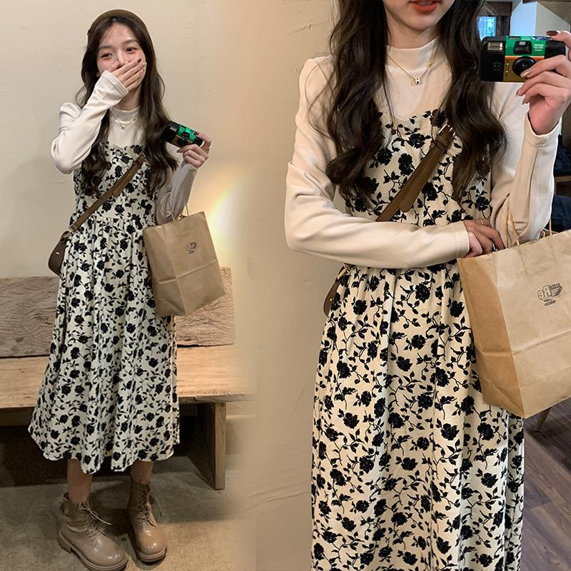 德絨拼接四面彈 假兩件碎花連衣裙女春季新款小眾顯瘦中長款裙子