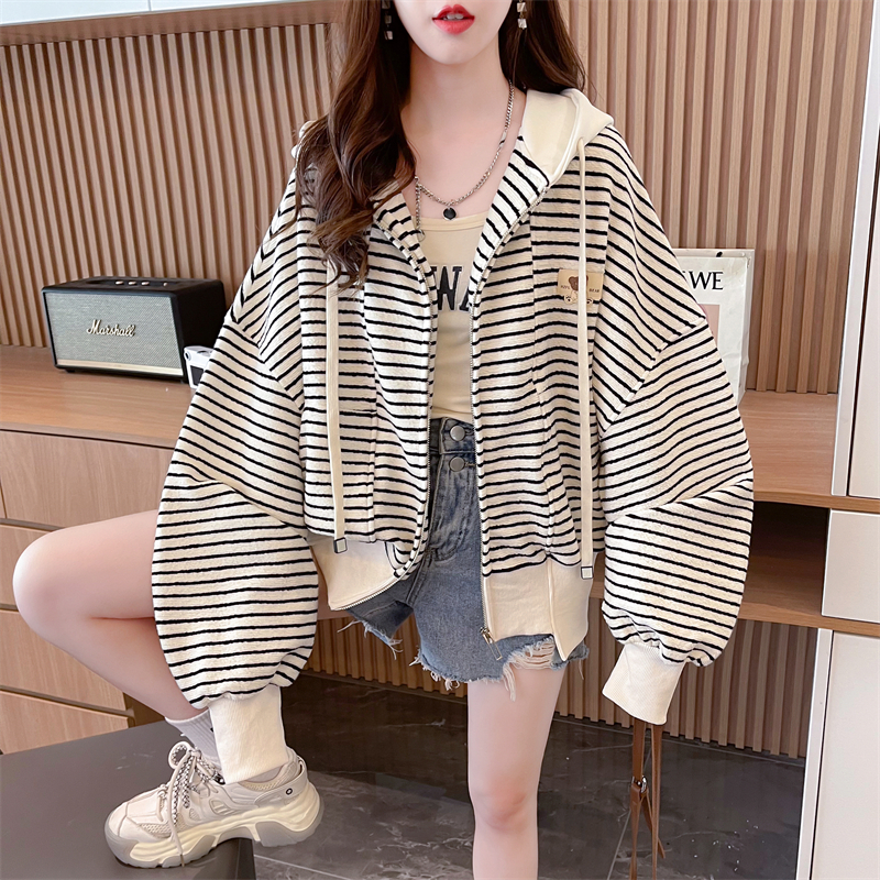 Real shot 2024 spring new Korean style 320g Chinese cotton striped loose hooded printed thin jacket for women