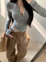 Photographed Half-Open Collar Base Shirt, Soft Touch Elastic Fitting Long-Sleeve T-Shirt with V-Neck Top