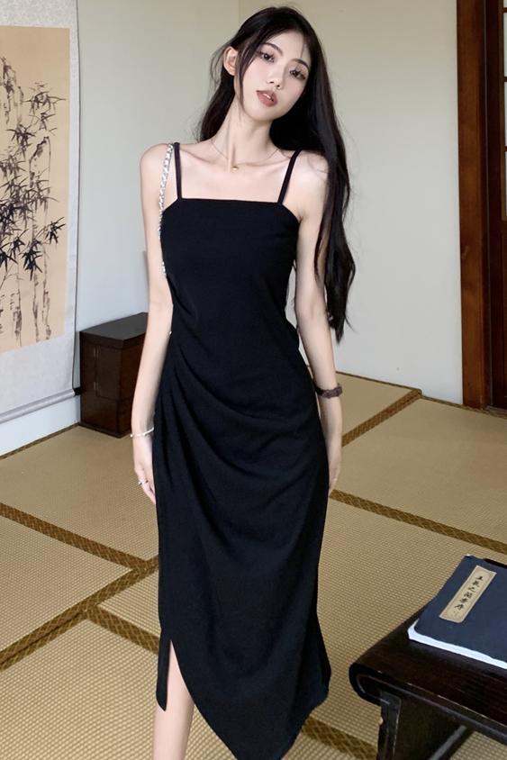吊帶連衣裙女裝黑色內搭裙子夏季辣妹新款法式赫本風過膝中長裙