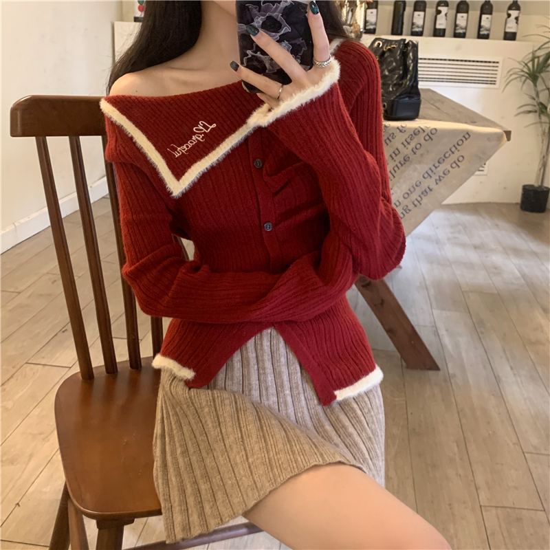 過年穿搭一字肩紅色毛衣女2024秋冬季新款修身短款內搭針織衫上衣