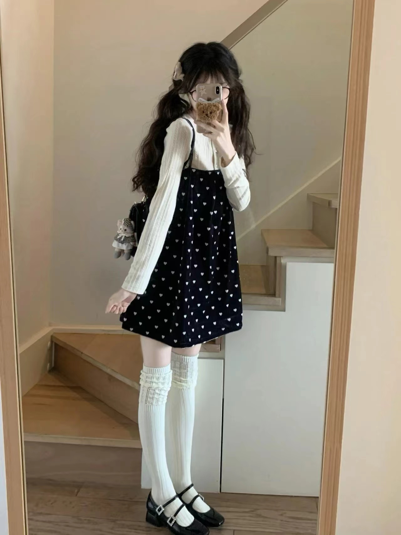 2024早春新款小個子顯高甜美奶乖套裝女針織衫+愛心吊帶裙兩件套
