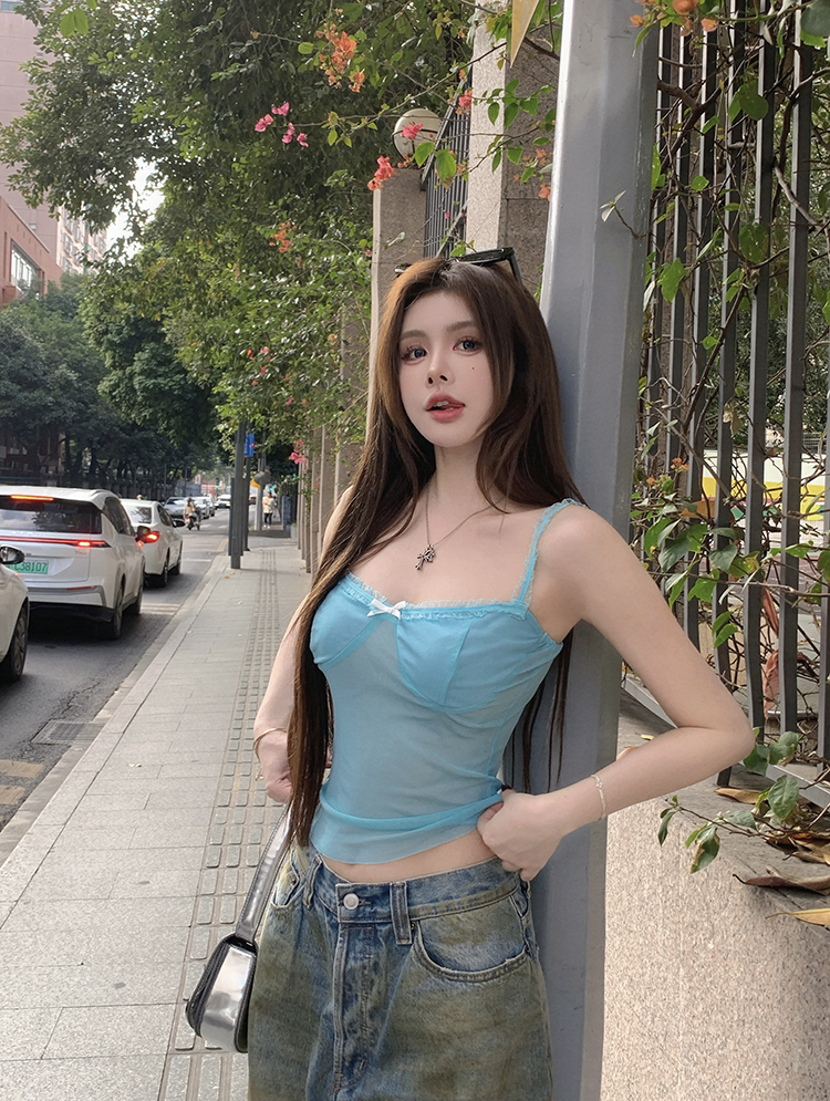實拍藍色蕾絲木耳邊吊帶女夏季2024新款設計感修身內搭背心