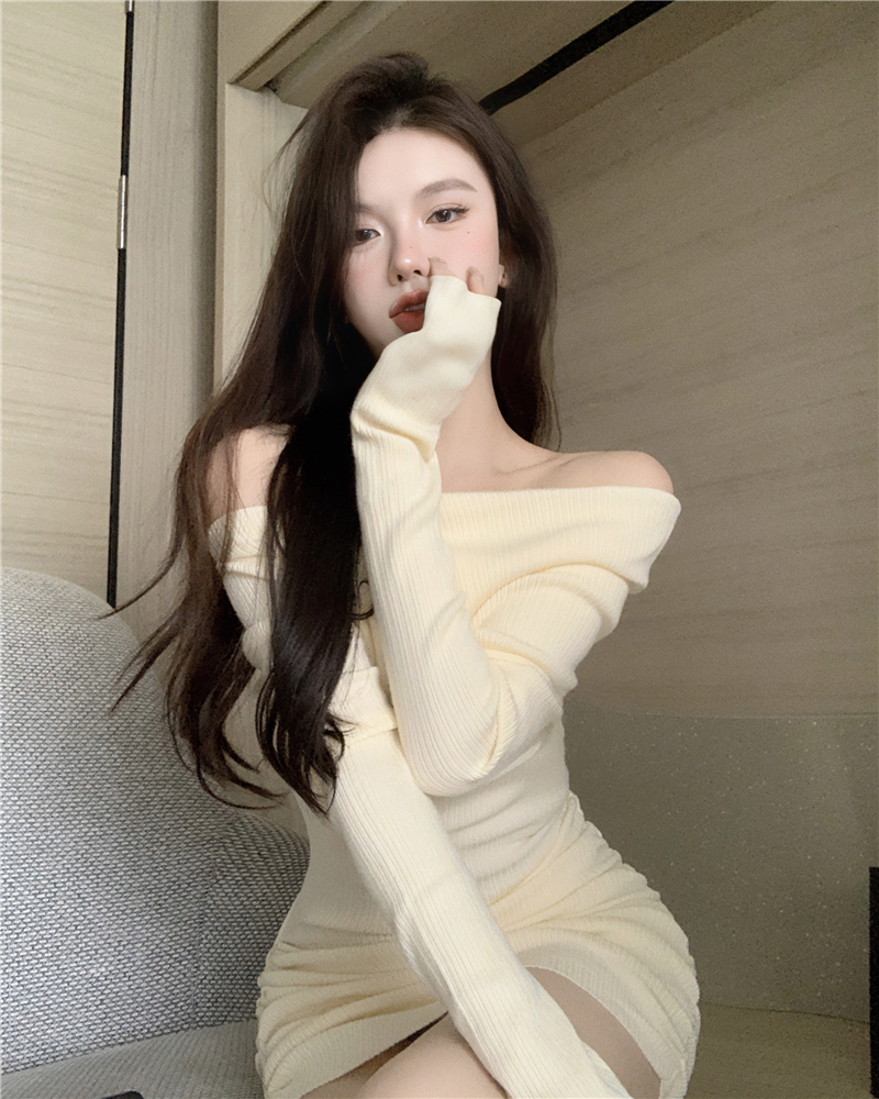 已出貨 一字肩長袖針織連衣裙女裝新款辣妹抽繩褶皺收腰包臀裙子