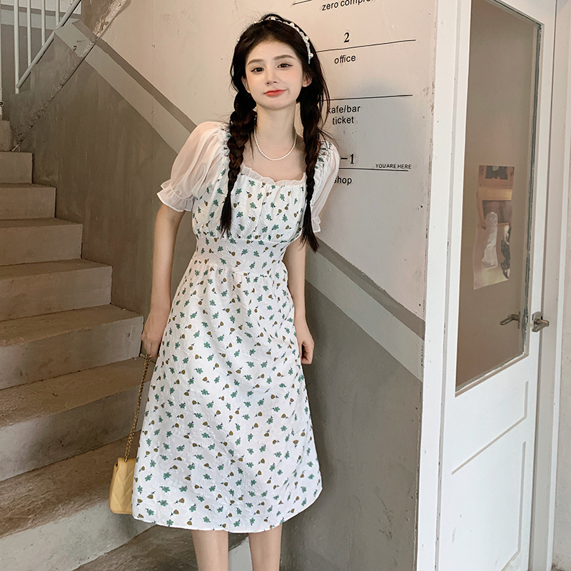 溫柔風碎花連衣裙女夏季新款大碼胖mm高級感方領收腰顯瘦遮肚裙子