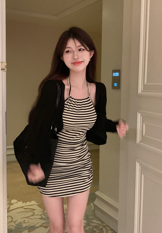 辣妹條紋掛脖吊帶裙純欲風性感收腰顯瘦包臀小個子連衣裙夏季新款