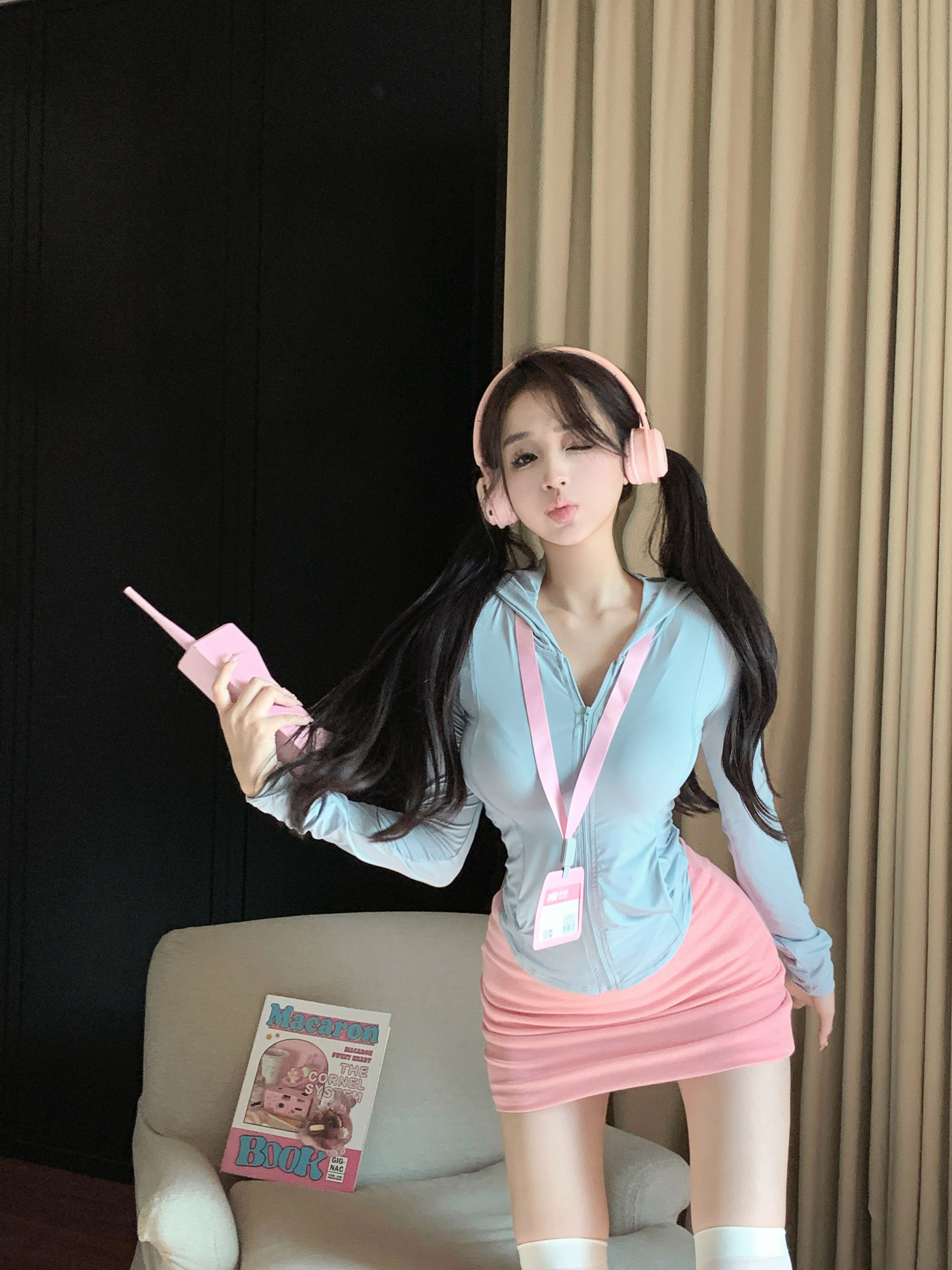 實拍~少女裸感冰絲防曬衫藍色緊身連帽上衣包臀運動辣妹開衫
