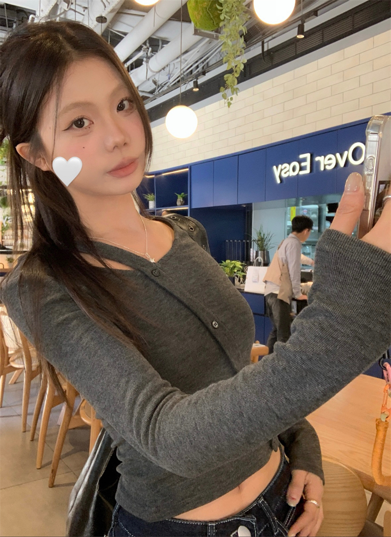 實拍~ 早春辣妹別致顯瘦黑灰色短款上衣