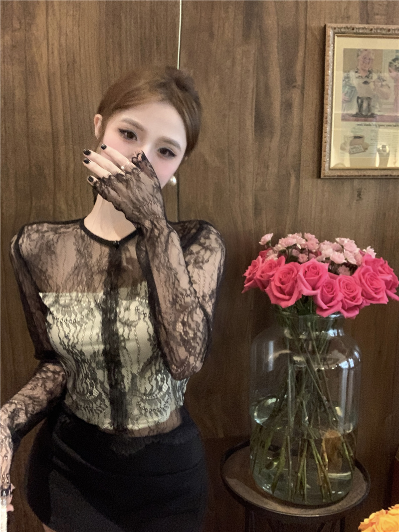 實拍~黑色鏤空透視長袖打底衫女高級設計修身純欲上衣女