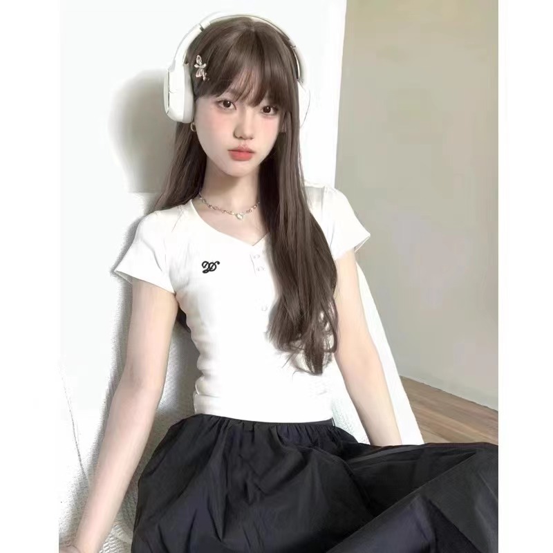 2024年原創刺繡logo紐扣半開領短袖夏季修身針織T恤女