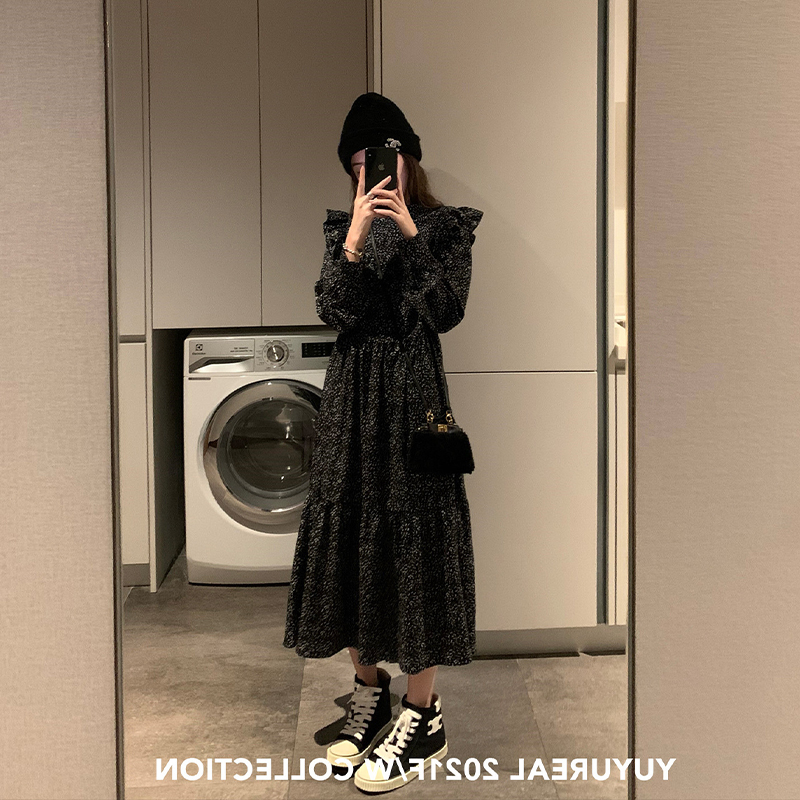 法式碎花連衣裙女收腰拼接黑色圓領荷葉邊氣質長裙