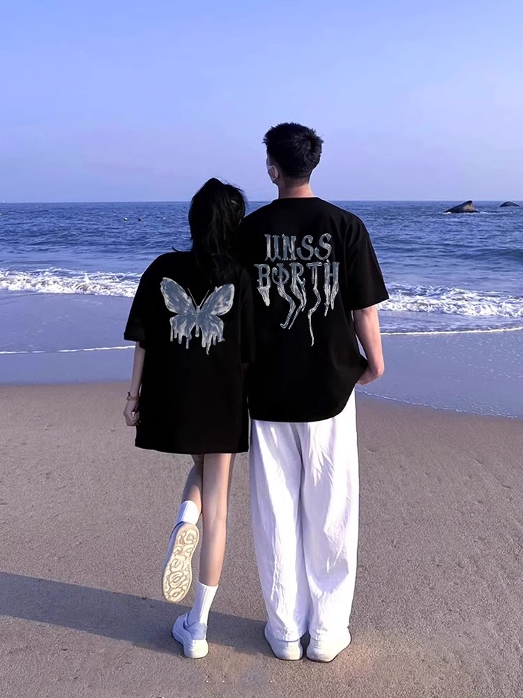 2024新款一男一女很仙的情侶裝夏季短袖T恤高級感小眾設計感衣服