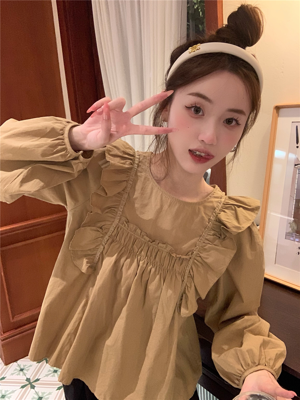 實拍 法式高級感荷葉邊襯衫女春裝新款長袖娃娃衫洋氣上衣