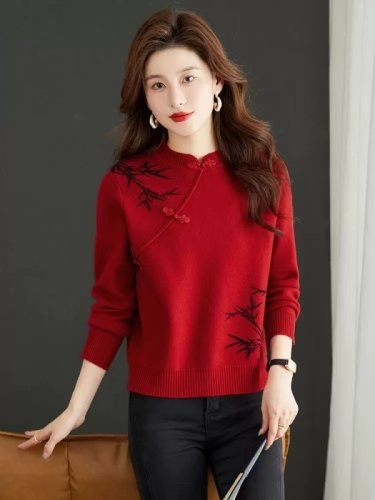 Stand collar plate button Chinese style sweater women's autumn and winter 2024 new retro short top Chinese style knitted bottoming shirt