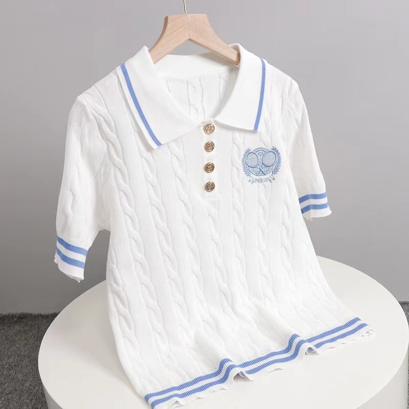 白色polo領冰絲短袖針織衫女夏薄款2024新款洋氣減齡設計感上衣潮