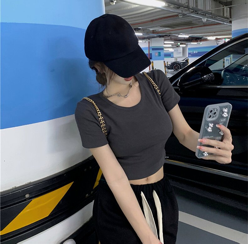 已出貨 設計感小眾別致甜辣短款T恤女純色夏季圓領短袖休閒套頭