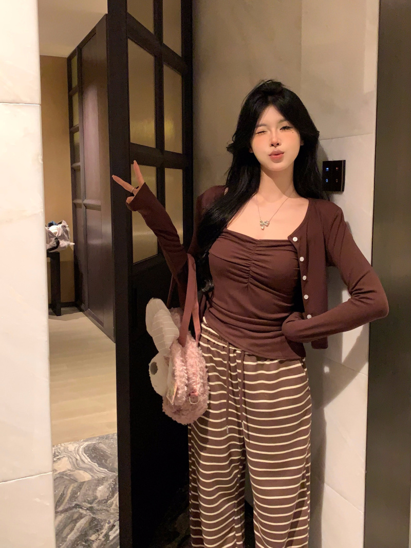 實拍 早春慵懶小眾純欲風褶皺吊帶長袖開衫兩件套