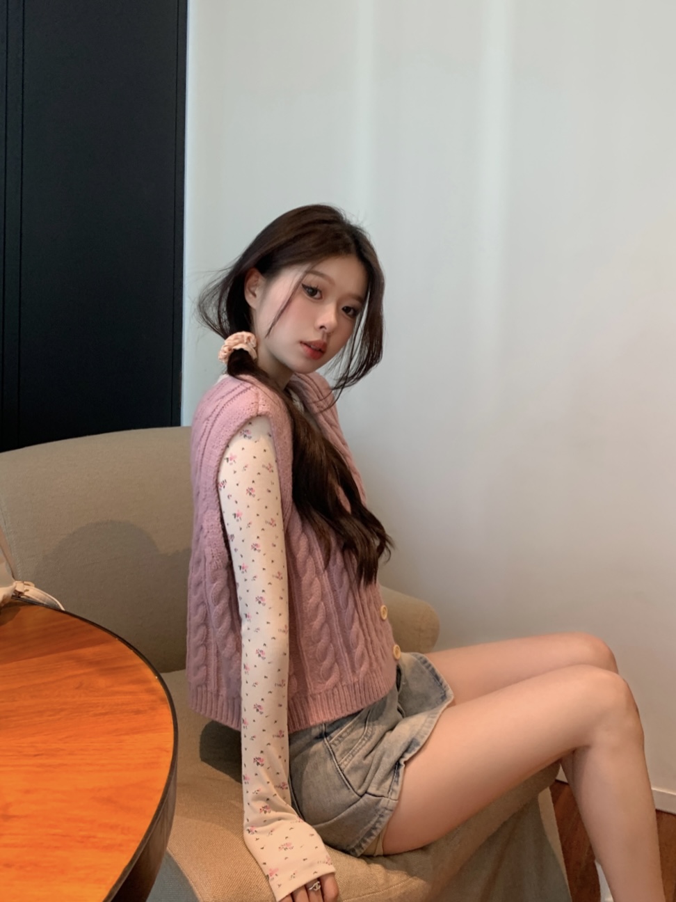 實拍 早春甜美碎花圓領顯瘦T恤+別致疊穿減齡麻花馬甲