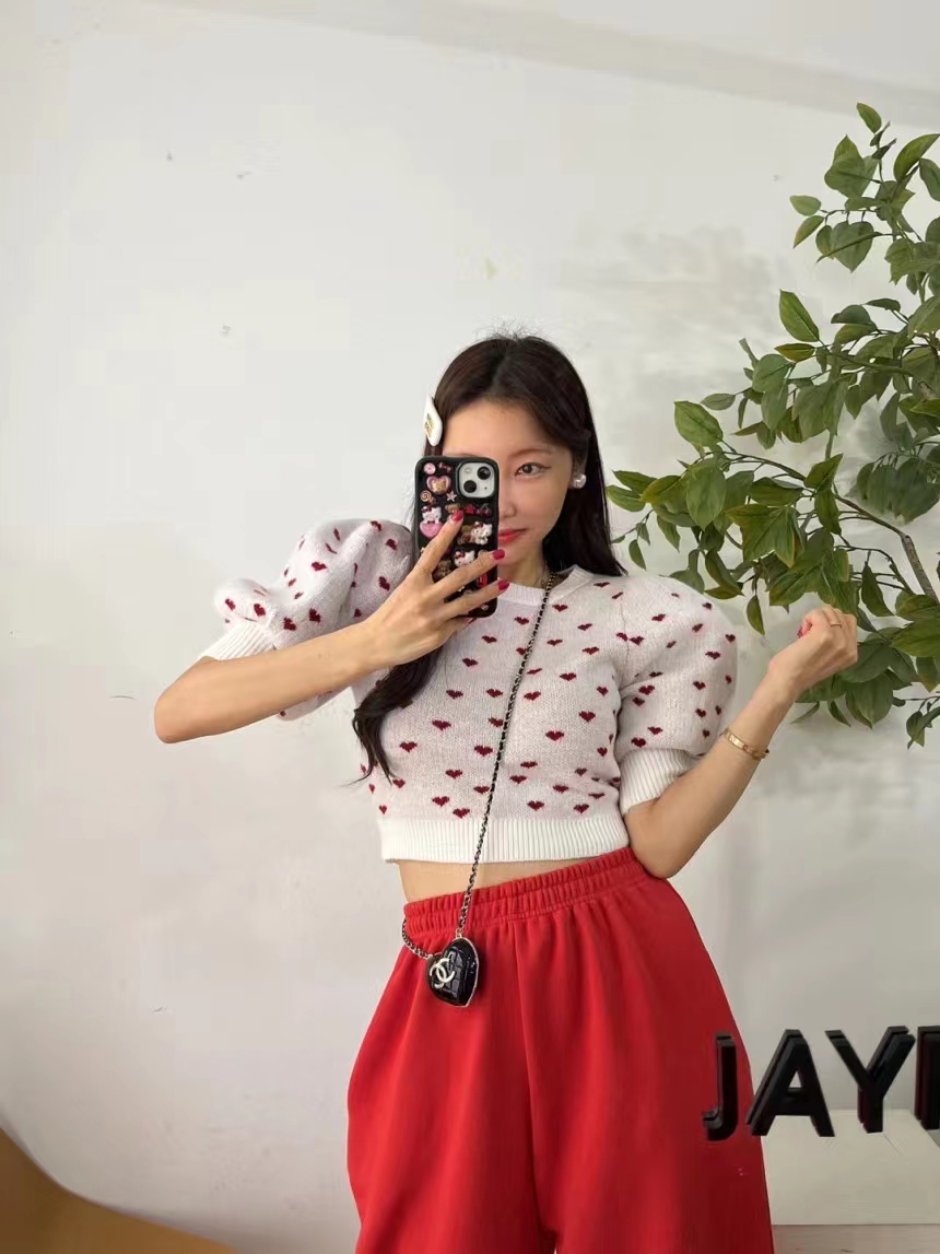 Spring 2024 Temperament round neck puff sleeves small love printed knitted short-sleeved pullover sweater top for women
