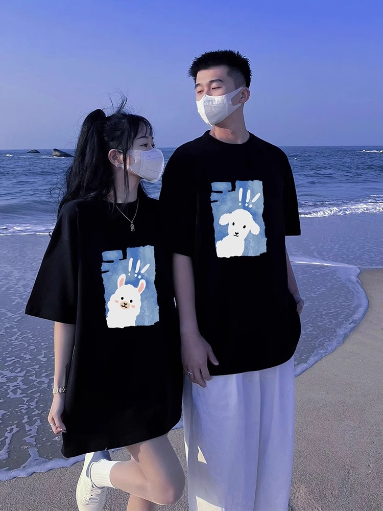 Same color couple outfit 2024 new internet celebrity niche high-end different short-sleeved summer suit T-shirt for women
