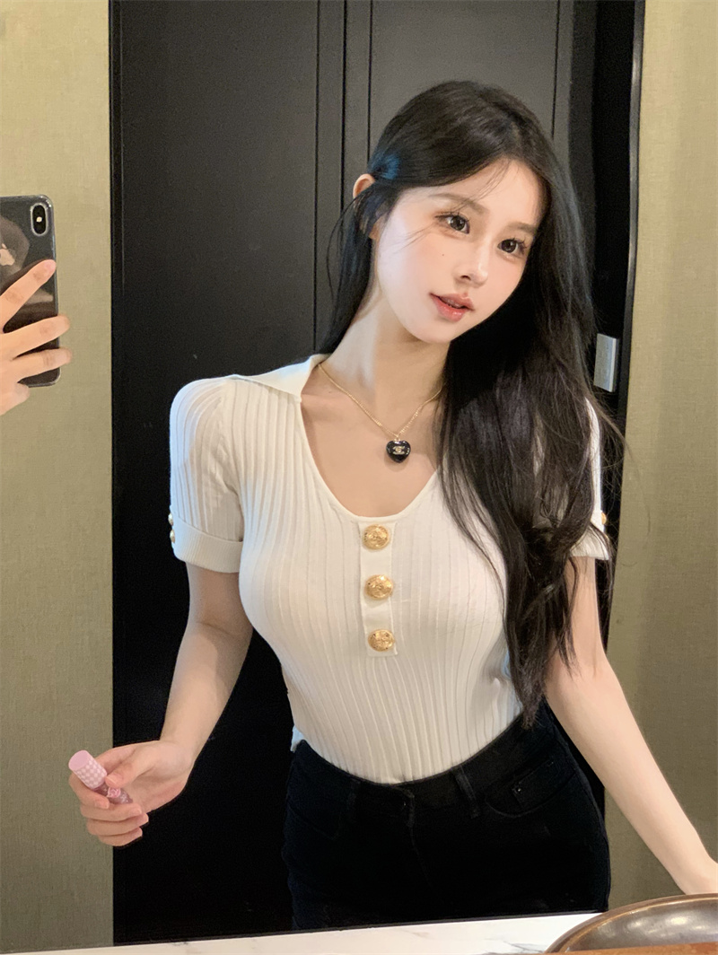 Actual shot of new slim-fitting right-shoulder hot girl short-sleeved sweater