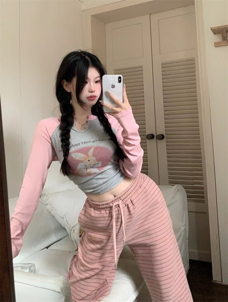 已出貨 V領撞色長袖顯瘦T恤女夏季新款超修身圓領插肩袖套頭春秋