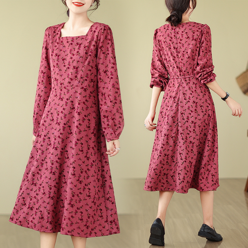 2024春裝新款實拍大碼女裝燈芯絨遮胯長裙玫瑰花連衣裙M-4XL200斤