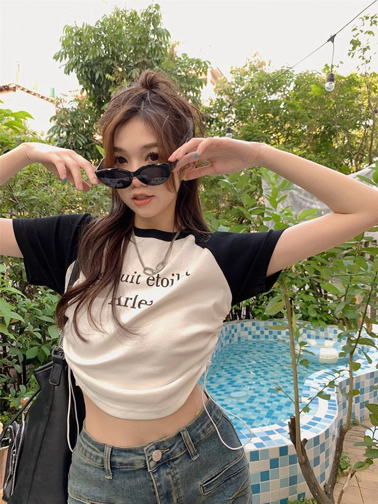 美式復古撞色修身打底T恤女夏辣妹設計感小眾內搭抽繩上衣