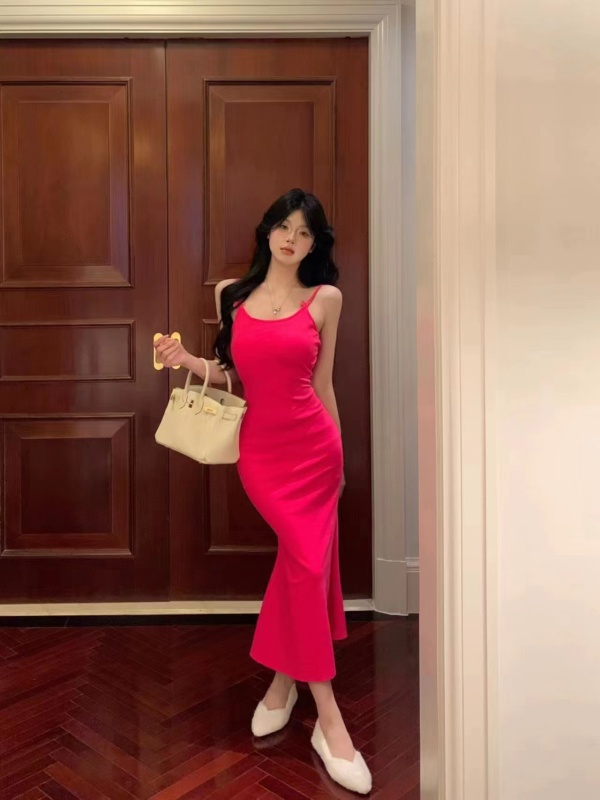 溫柔風純欲性感修身包臀魚尾吊帶連衣裙