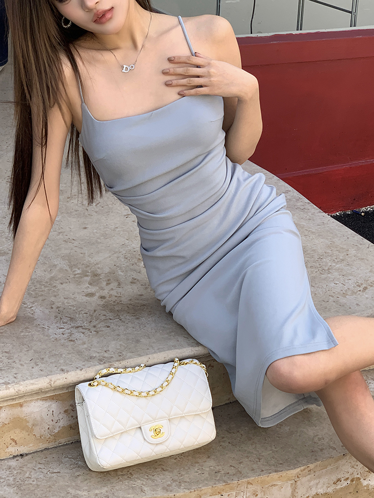 Actual shot of 2024 summer new style gentle slim pleated mid-length skirt slit with breast pads temperament suspender dress for women