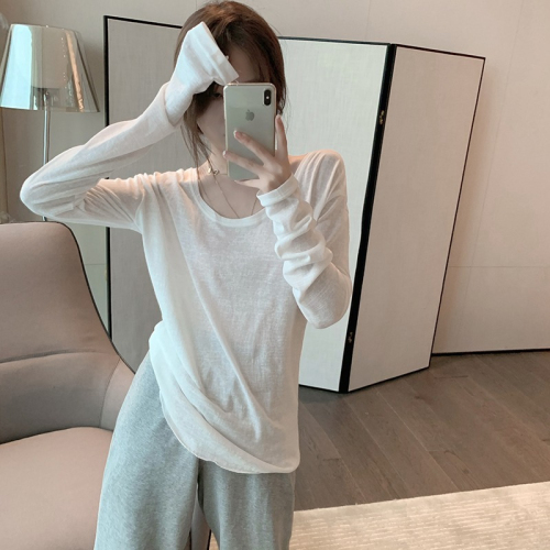 Short-sleeved T-shirt for women in summer 2024 new temperament slimming retro discreet short navel-baring square-neck top