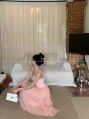 Real-shot ~ French-style Elegant Mesh-Panel Halter Dress for Summer, Ultra-Chic, Fairy-Like, Slimming, and Perfectly Versatile Long Gown