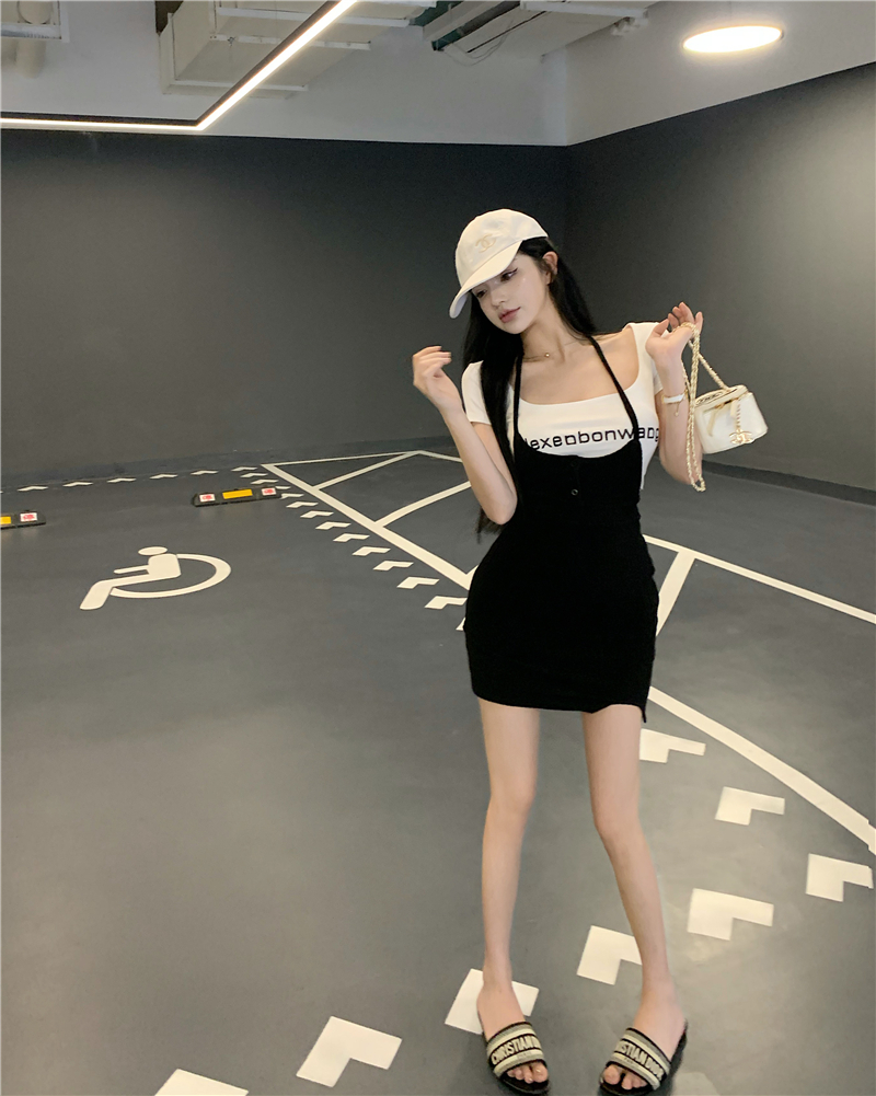 實拍 減齡修身掛脖針織背帶裙連衣裙印花u領短款T恤女