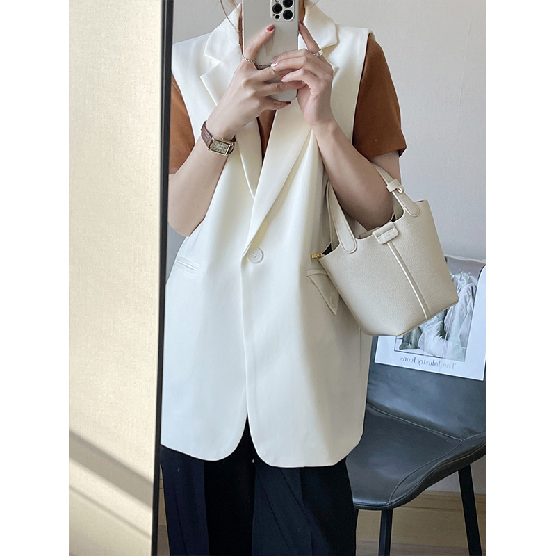 Actual shot of 2024 spring minimalist style single button V-neck women's loose design slim suit vest jacket