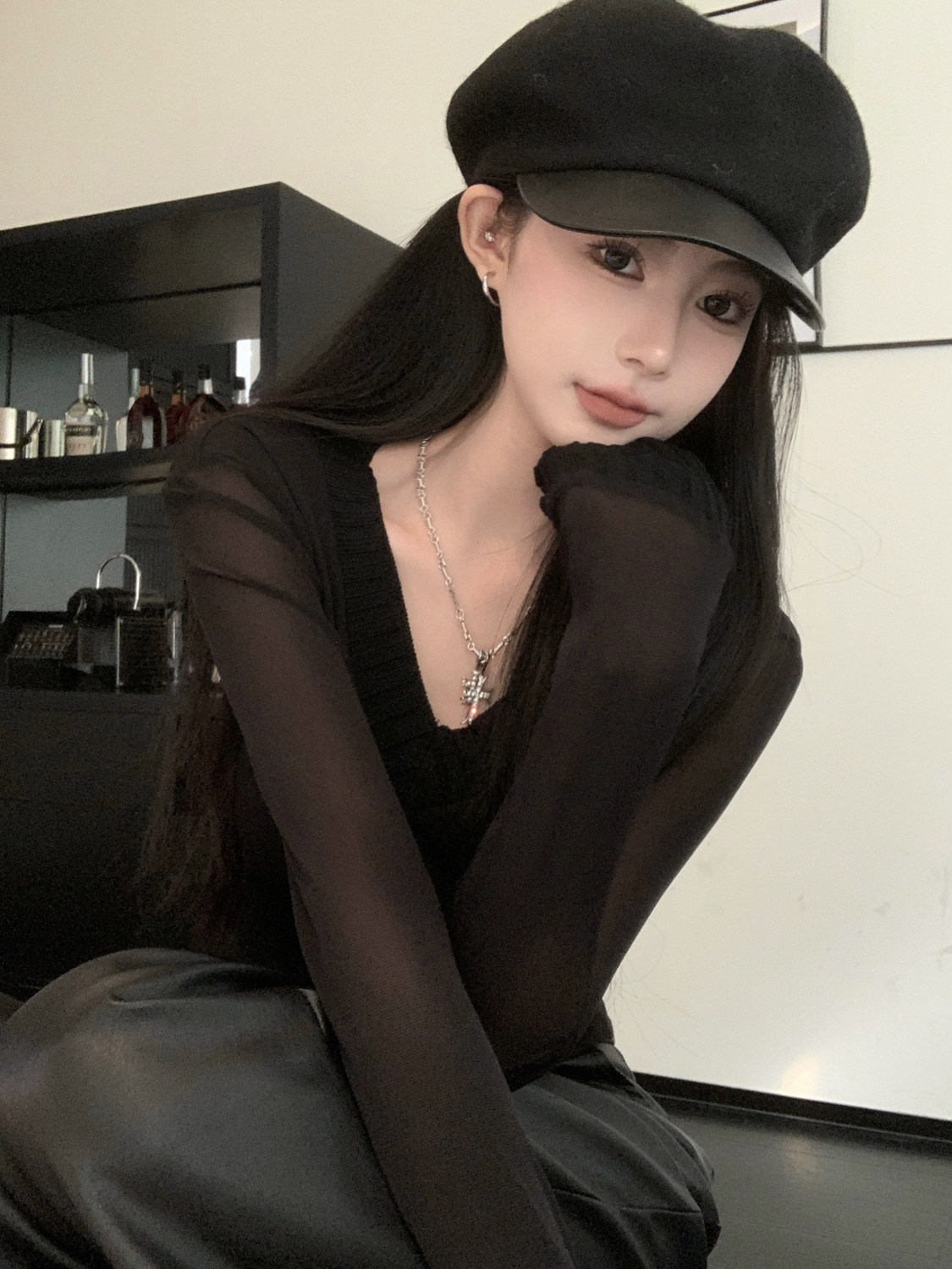 已出貨 網紗韓版黑色V領網紗設計打底衫高級感顯瘦純欲內搭長袖