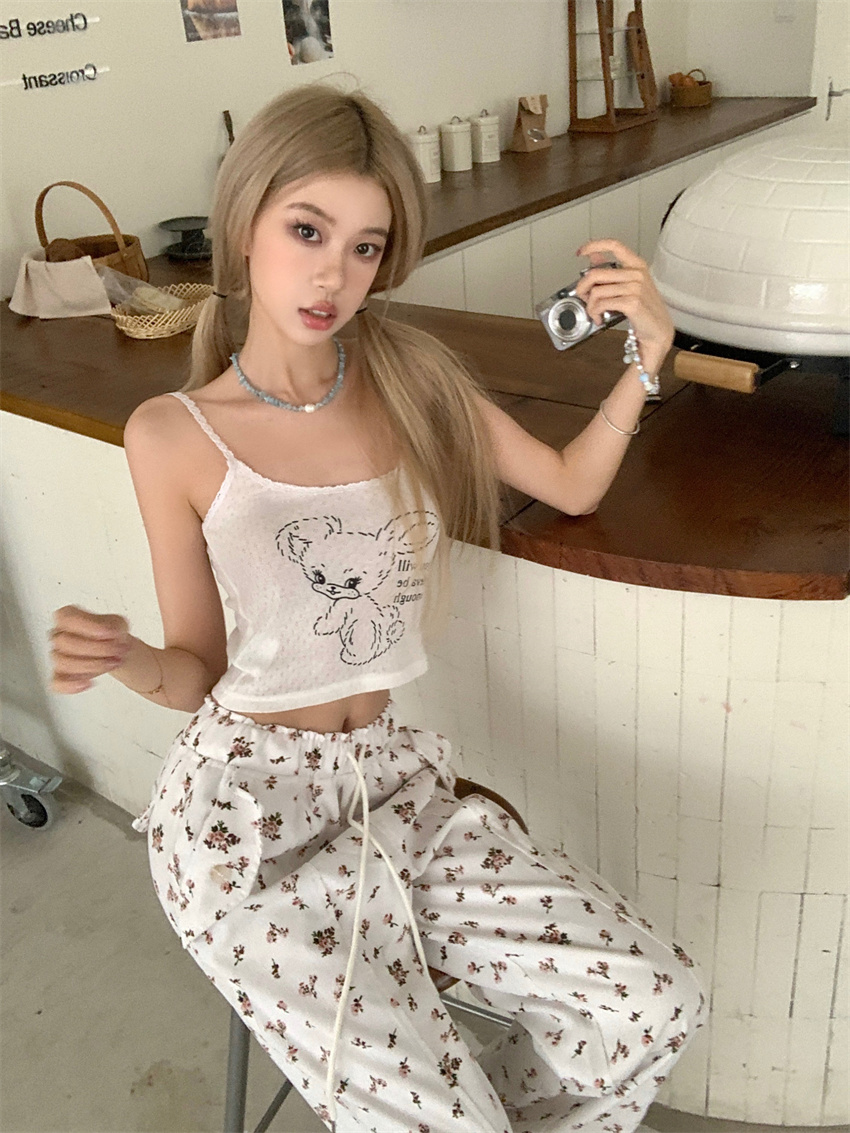 實拍  花邊吊帶甜辣兔子印花小背心+碎花長褲