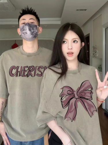 Couple's summer wear short-sleeved T-shirt with niche design sense, 2024 new style, different roora internet celebrity suit