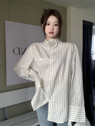 Actual shot of 2024 early spring striped loose Hong Kong style shirt Korean style top versatile design layered shirt