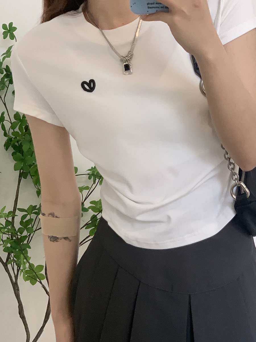韓系少女系立體愛心刺繡不規則小眾設計感顯瘦短款修身T恤女上衣