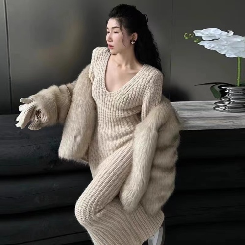 韩国chic 春秋V领修身小个子针织毛衣包臀连衣裙