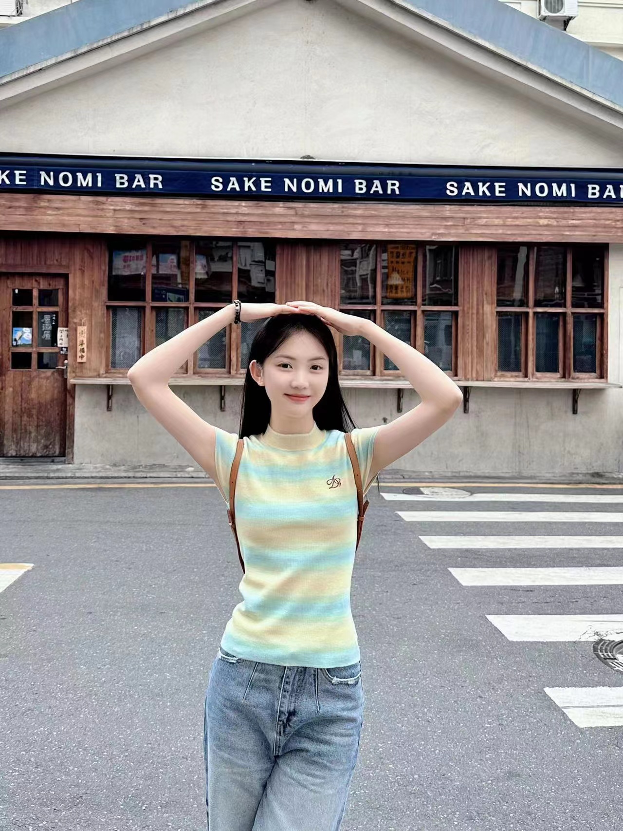 High-quality embroidered raglan sleeve T-shirt half turtleneck slim fit wool knitted short-sleeved hot girl striped top