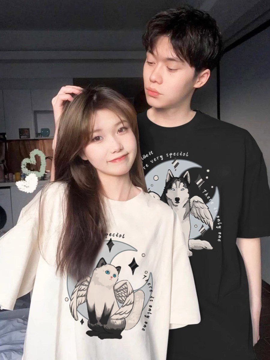 Internet celebrity summer niche high-end French disoo couple summer wear 2024 new special short-sleeved T-shirt trend