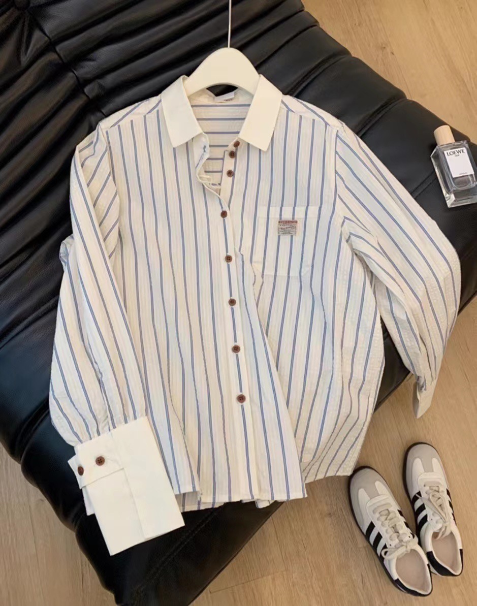 Net Picture Literary Retro Striped Shirt Women's New Design Niche Texture Contrast Color Bottoming Top