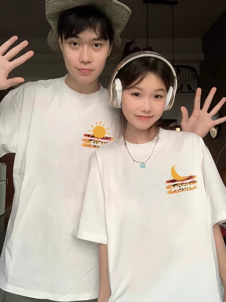 High-end French disoo couple summer wear 2024 new special Internet celebrity summer niche short-sleeved T-shirt trend