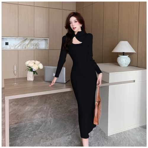 New Chinese style national style retro stand collar improved daily cheongsam hollow disc button dress slim waist and hip long skirt