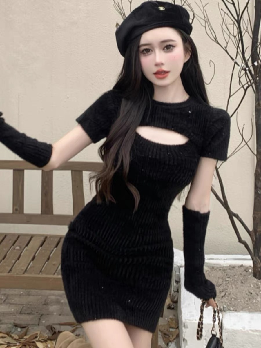 已出貨 純欲內搭設計感袖套針織連衣裙女小個子甜辣收腰包臀短裙