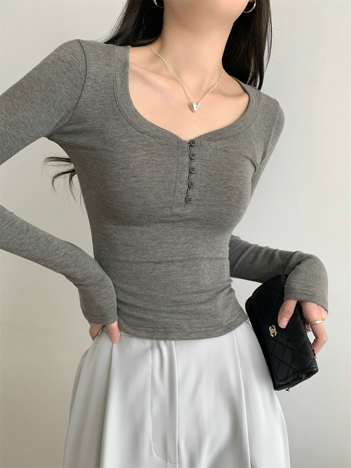 Actual shot of spring Korean style slim-fitting square collar button design solid color pure cotton long-sleeved T-shirt for women